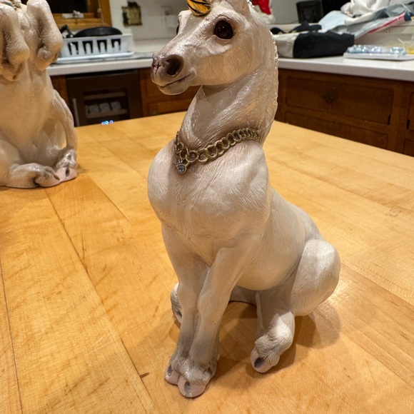 Flawless Vintage 1990’s White Winstone Unicorn Family set of 4 - Picture 16 of 17